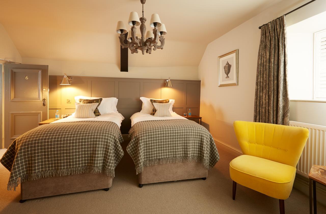 The Bull Hotel Fairford Exteriér fotografie